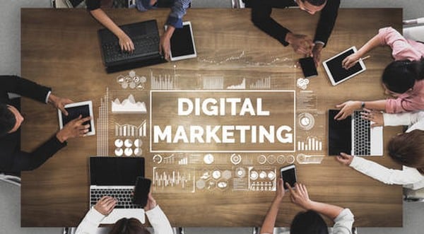 Ngành Digital Marketing là gì? Chiến lược quảng cáo và tiếp thị trên nền tảng kỹ thuật số